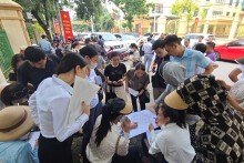 Hà Nội: Hàng trăm người kéo về đấu giá đất Phúc Thọ, có thửa 149m2 đấu trúng gần 9 tỷ đồng
