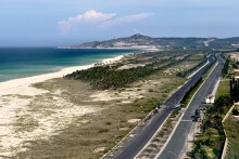 Chủ khu nghỉ dưỡng 800 ha cạnh sân bay Cam Ranh làm ăn ra sao?