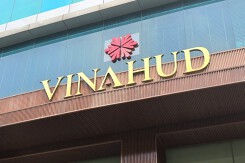 ĐHĐCĐ Vinahud: Sẽ bán Grand Mercure Hội An để trả nợ, người của VC7 rút khỏi HĐQT