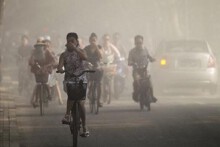 Chất lượng không khí ngày 11/11 Hà Nội ô nhiễm hơn TP HCM, bụi mịn vẫn vượt ngưỡng an toàn