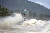 Cảnh báo thời tiết nguy hiểm ngày 22/12 Sóng lớn, biển động trên vùng biển Khánh Hòa, tàu thuyền cần đề phòng