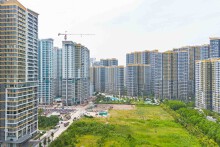 Ngân hàng đua tăng lãi suất cuối năm, thị trường bất động sản có chịu tác động?