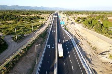 Khẩn trương triển khai 2 dự án đường cao tốc