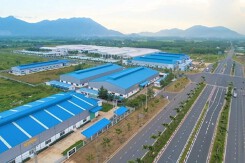 Doanh thu cho thuê đất tăng mạnh, SZC có quý lãi kỷ lục