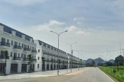 Hòa Bình sẽ phát triển đô thị sinh thái, sân golf quanh trục đường Hồ Chí Minh