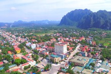 Hòa Bình đấu giá 11 thửa đất tại huyện Lạc Thủy, khởi điểm từ 3,4 triệu đồng/m2