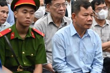 Cựu chủ tịch Quảng Ngãi khai dùng tiền nhận hối lộ xây nhiều nhà tình nghĩa