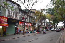 Nhà riêng ngày càng khó bán