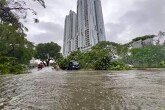 Hà Nội sẽ ưu tiên xây dựng trục thoát nước xuyên tâm, các khu đô thị mới phải làm hồ điều hòa để giảm ngập úng