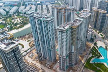 Giá vàng lập đỉnh, có nên chốt lời chuyển sang bất động sản?