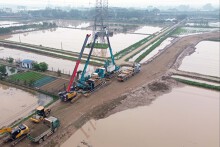 Hình ảnh sân vận động Trống Đồng bắt đầu thi công