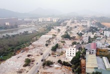 Công trường mở cao tốc Đại lộ Thăng Long qua Hòa Lạc