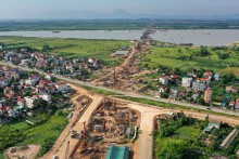 Hàng loạt công trình đang thi công ở ngoại thành Hà Nội