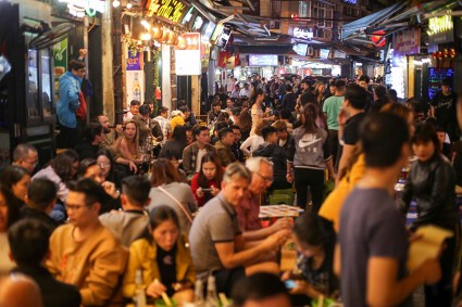 Hà Nội sẽ kéo dài thời gian chạy metro, mở các tuyến buýt kết nối Hoàn Kiếm ra ngoại thành để phát triển kinh tế đêm