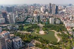 Hiện trạng khu vực sắp làm không gian phố đi bộ tại Công viên Cầu Giấy