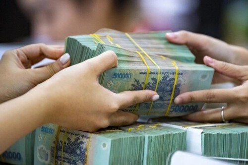 Gánh nặng lãi vay ngân hàng và trái phiếu của doanh nghiệp bất động sản