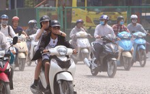 Hà Nội khuyến cáo người dân nên đeo khẩu trang khi ra đường