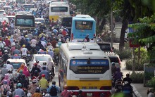 Xe buýt ở Hà Nội phải nhanh hơn xe đạp, rẻ hơn xe máy và ngồi thích hơn taxi?