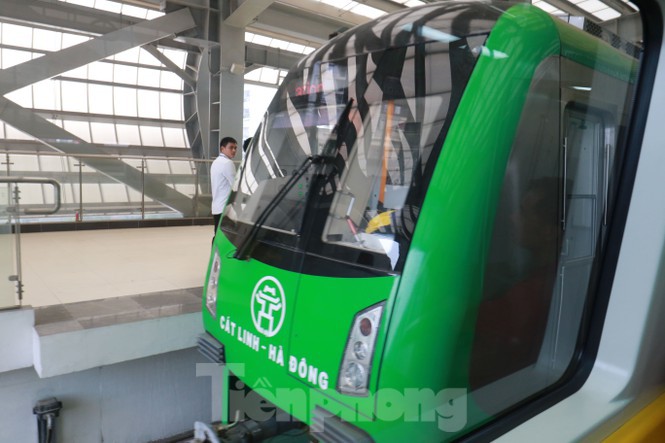 Trải nghiệm đường sắt Cát Linh Hà Đông trước ngày đi vào khai thác - Ảnh 11. Trải nghiệm đường sắt Cát Linh Hà Đông trước ngày đi vào khai thác - Ảnh 11.