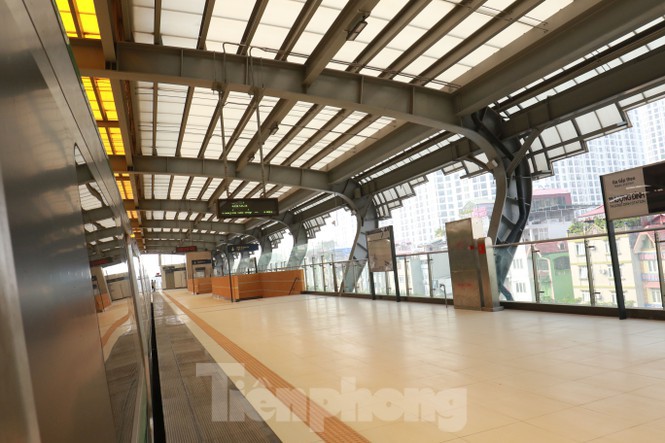 Trải nghiệm đường sắt Cát Linh Hà Đông trước ngày đi vào khai thác - Ảnh 12. Trải nghiệm đường sắt Cát Linh Hà Đông trước ngày đi vào khai thác - Ảnh 12.