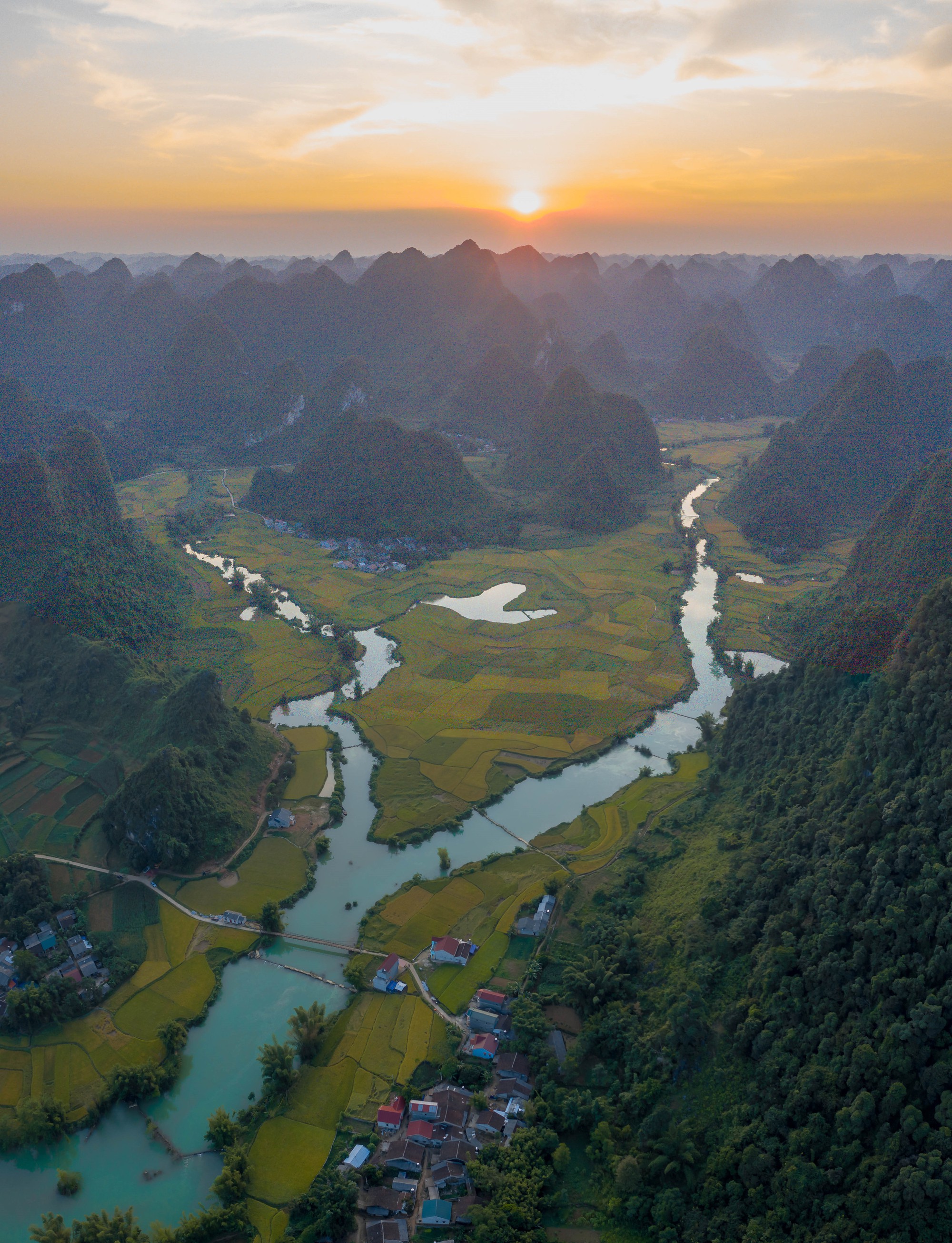 Thac Ban Gioc ky vi hoa dai lua trang mo mang vat sang thu hinh anh 11 Thac Ban Gioc ky vi hoa dai lua trang mo mang vat sang thu hinh anh 11