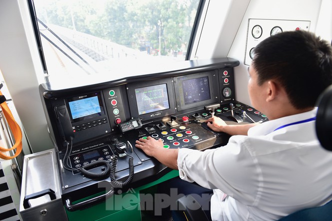 Trải nghiệm đường sắt Cát Linh Hà Đông trước ngày đi vào khai thác - Ảnh 17. Trải nghiệm đường sắt Cát Linh Hà Đông trước ngày đi vào khai thác - Ảnh 17.