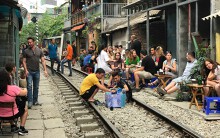 Phố cà phê đường tàu Hà Nội: Câu chuyện ngắn ngủi của khu ổ chuột lột xác thành điểm check in nổi tiếng thế giới