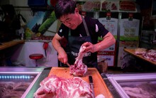 Ở Trung Quốc, ai bán thịt heo người đó giàu