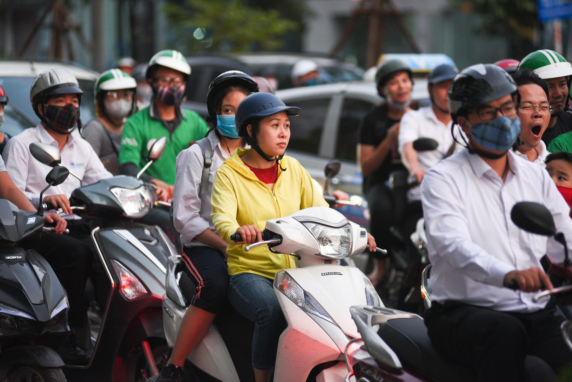 7 trieu xe co tran ra duong va 33 diem den un tac khon kho hinh anh 3 
