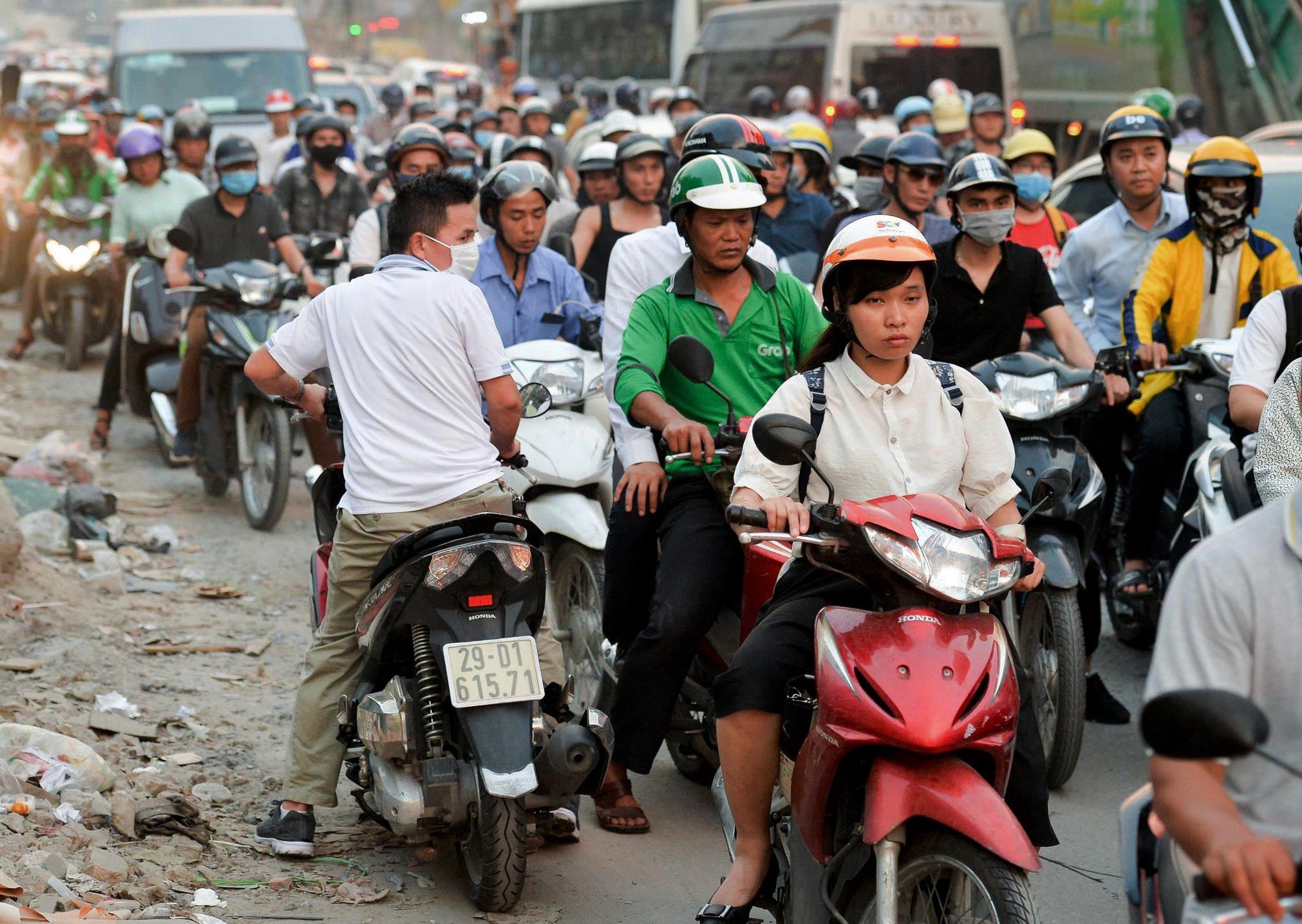 7 trieu xe co tran ra duong va 33 diem den un tac khon kho hinh anh 44 