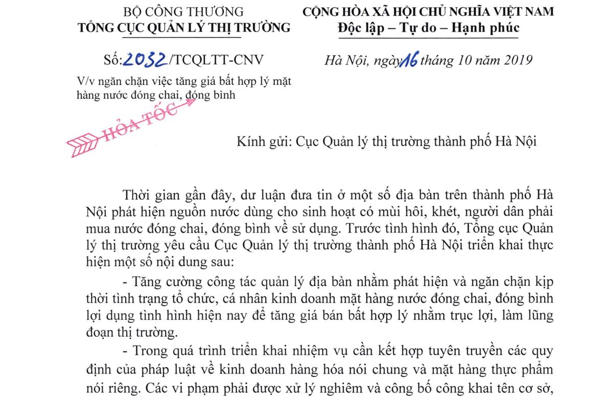Vu-nuoc-o-nhiem-o-Ha-Noi-Xu-li-nghiem-cac-hanh-vi-tang-gia-bat-hop-li-mat-hang-nuoc-dong-chai-dong-binh-1 Vu-nuoc-o-nhiem-o-Ha-Noi-Xu-li-nghiem-cac-hanh-vi-tang-gia-bat-hop-li-mat-hang-nuoc-dong-chai-dong-binh-1