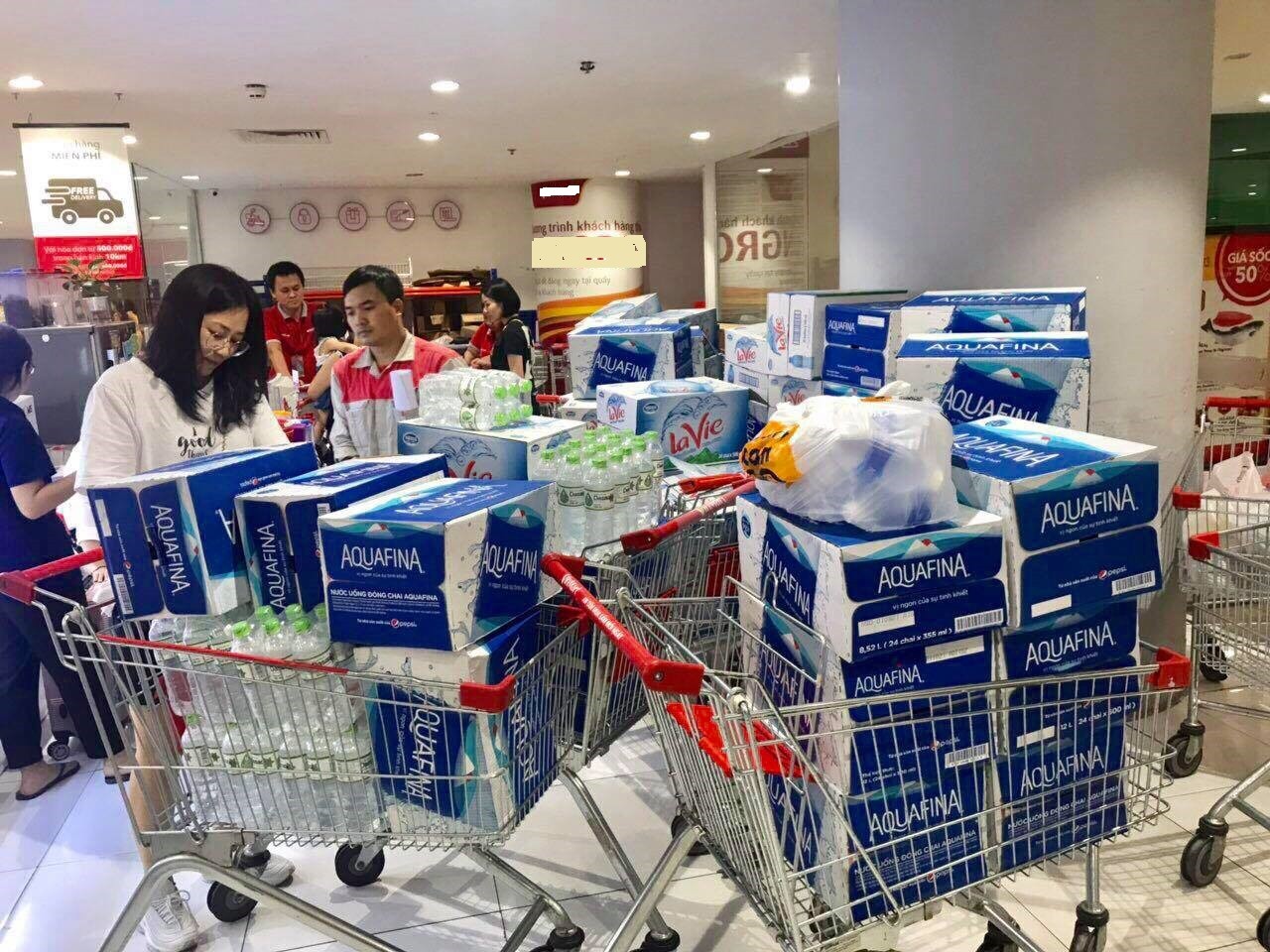 Vu-nuoc-o-nhiem-o-Ha-Noi-Xu-li-nghiem-cac-hanh-vi-tang-gia-bat-hop-li-mat-hang-nuoc-dong-chai-dong-binh-2 Vu-nuoc-o-nhiem-o-Ha-Noi-Xu-li-nghiem-cac-hanh-vi-tang-gia-bat-hop-li-mat-hang-nuoc-dong-chai-dong-binh-2
