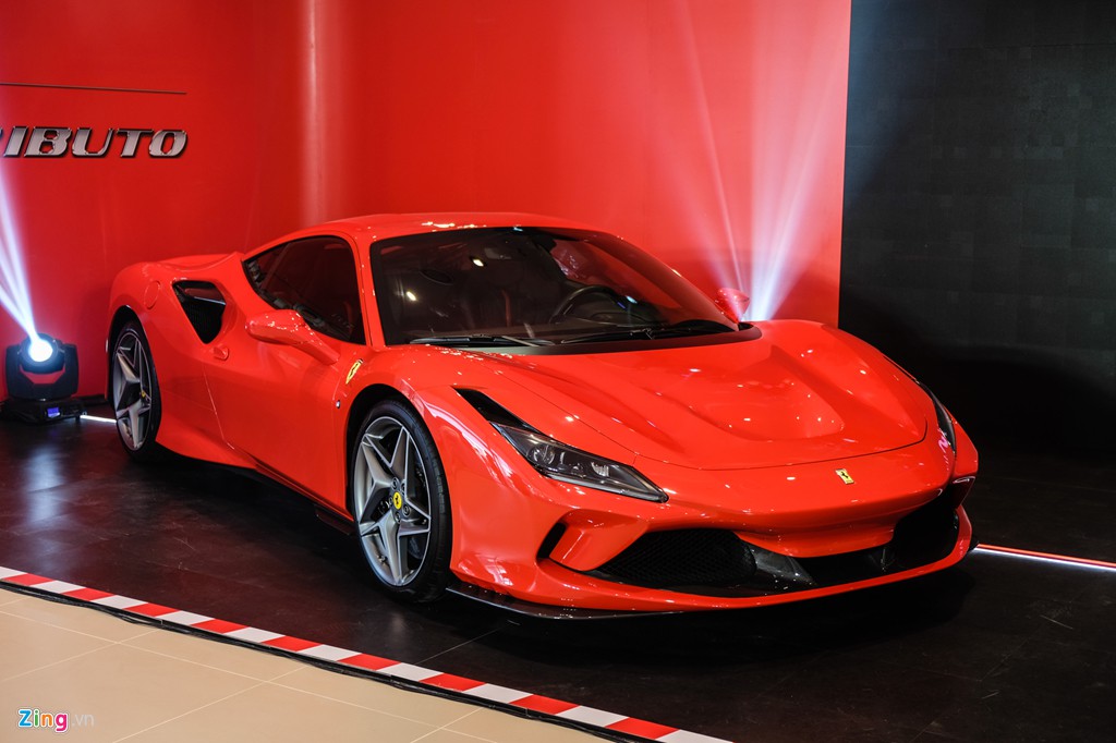 Siêu xe Ferrari F8 Tributo đầu tiên xuất hiện tại Việt Nam - Ảnh 1. Siêu xe Ferrari F8 Tributo đầu tiên xuất hiện tại Việt Nam - Ảnh 1.