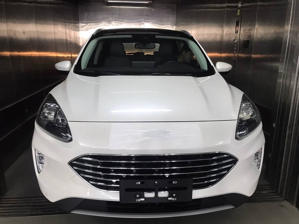 1359_72559102_2997876910282607_3572574859332419584_n Ford-Escape-2020-lan-dau-tien-xuat-hien-tai-Viet-Nam-2