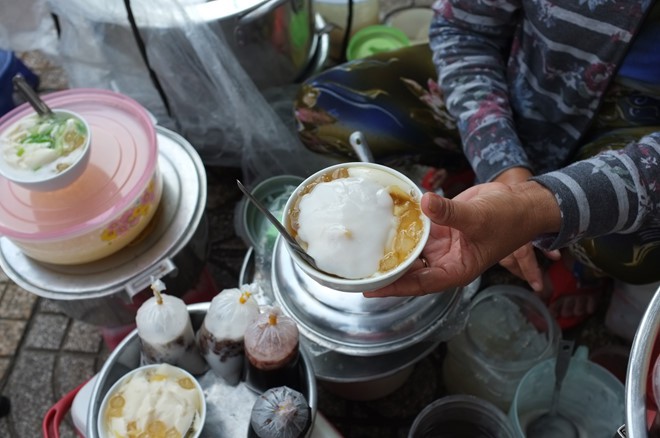 Gánh tàu hũ 30 năm của người mẹ xứ Quảng giữa Sài Gòn: Không ngon, con sẽ khổ - Ảnh 4.