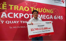 Thanh niên Khánh Hòa không đeo mặt nạ nhận giải độc đắc Vietlott 23 tỉ đồng