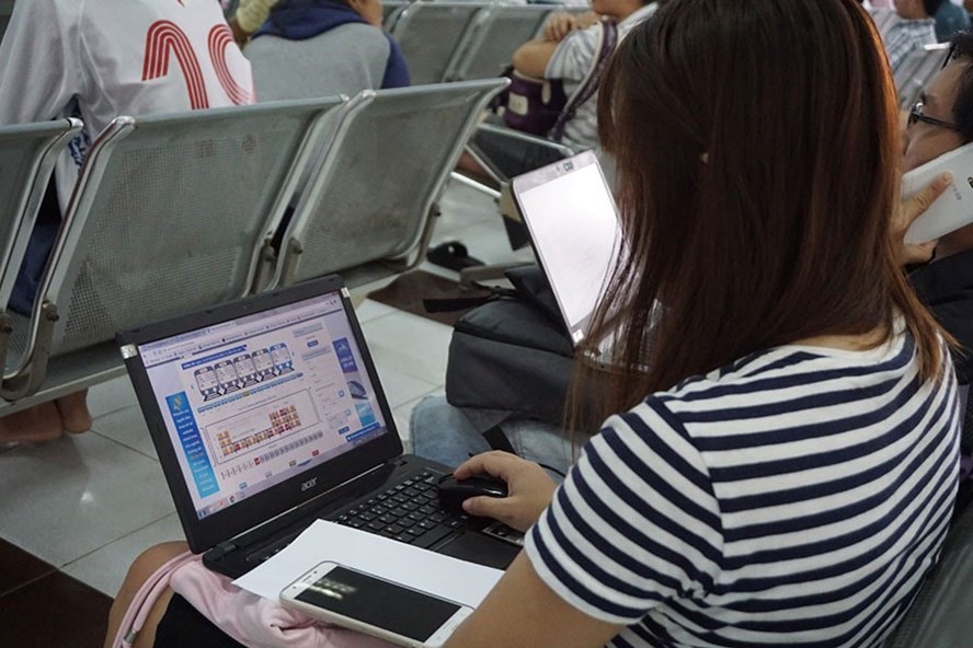 tin-cong-nghe-moi-nhat-hom-nay-hanh-khach-mua-ve-tau-online-tang-manh-1