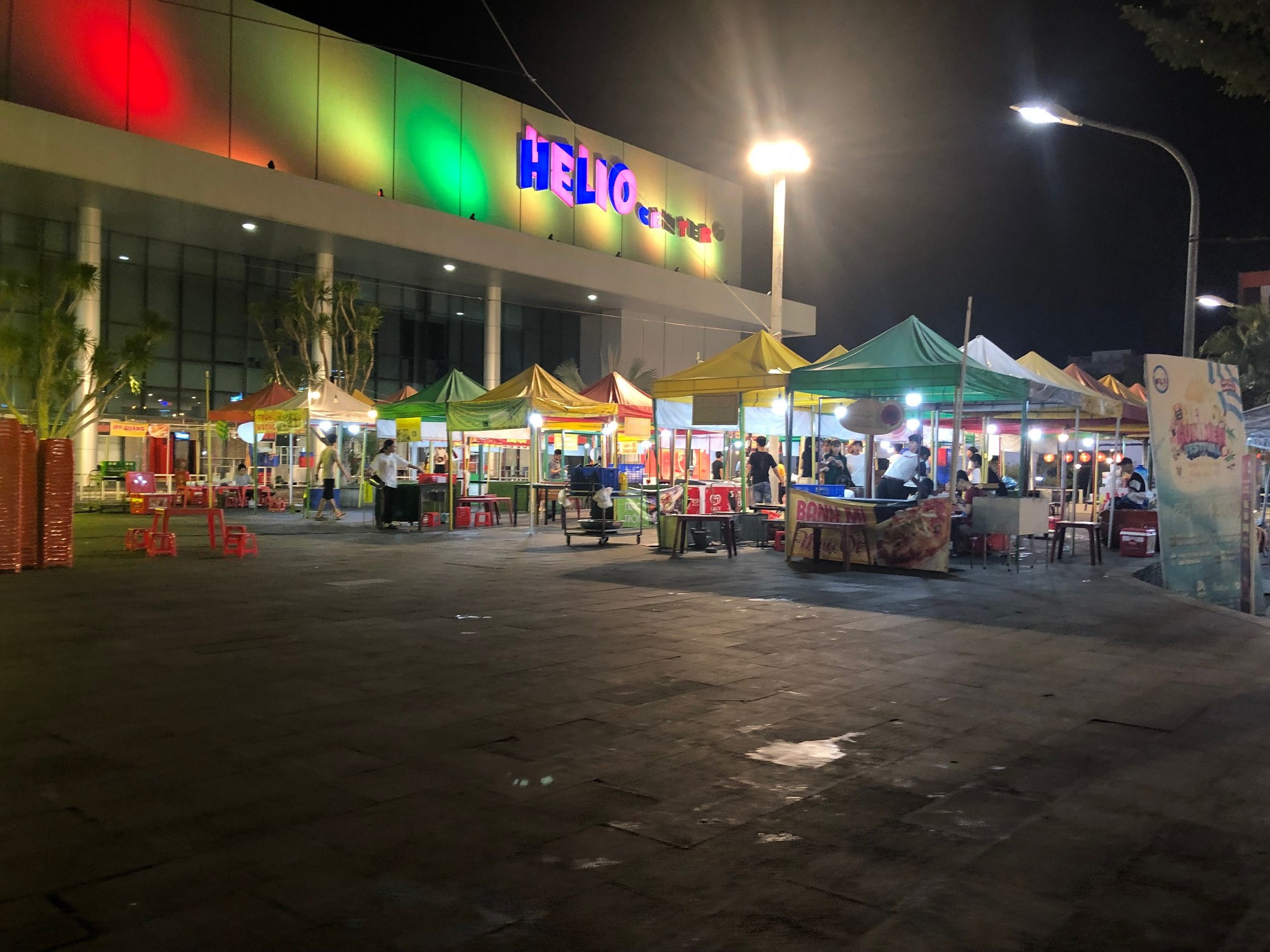 Hai ‘gương mặt’ đối lập của du lịch Đà Nẵng - Ảnh 12.