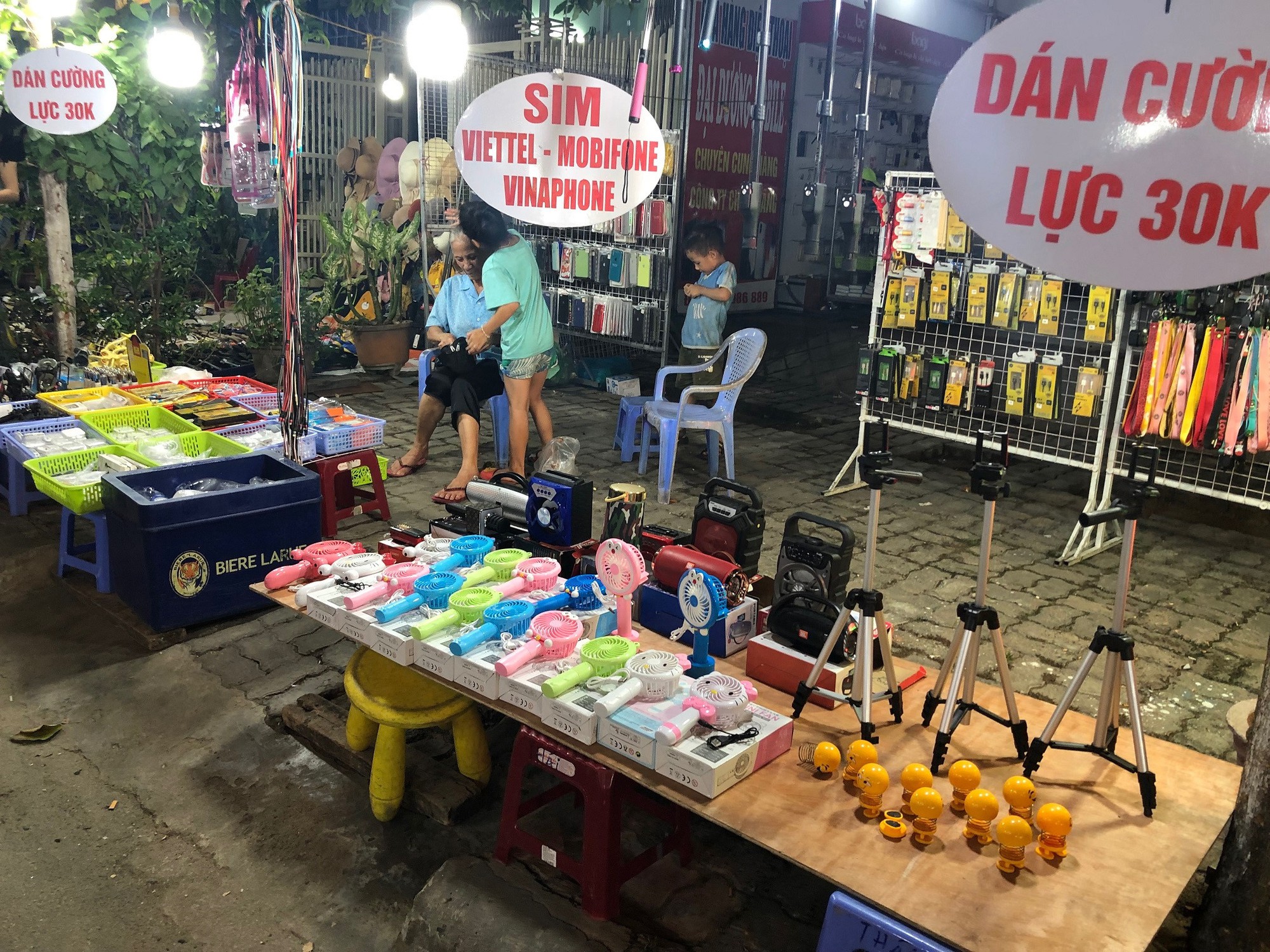 Hai ‘gương mặt’ đối lập của du lịch Đà Nẵng - Ảnh 10.