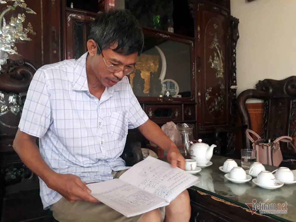 Người đàn ông Hà Nội hiến đất hàng trăm triệu xây đường - Ảnh 1. Người đàn ông Hà Nội hiến đất hàng trăm triệu xây đường - Ảnh 1.