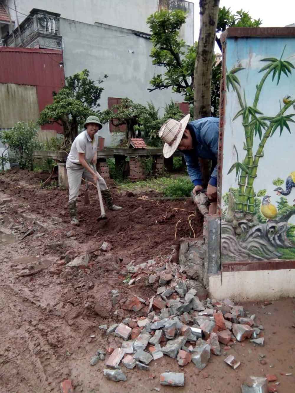 Người đàn ông Hà Nội hiến đất hàng trăm triệu xây đường - Ảnh 2. Người đàn ông Hà Nội hiến đất hàng trăm triệu xây đường - Ảnh 2.
