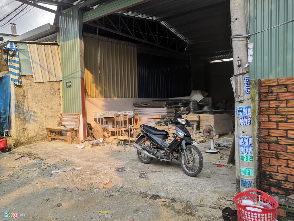 Em gái Phó chủ tịch HĐND quận Thủ Đức nói gì về nhà xưởng không phép? - Ảnh 4. Em gái Phó chủ tịch HĐND quận Thủ Đức nói gì về nhà xưởng không phép? - Ảnh 4.