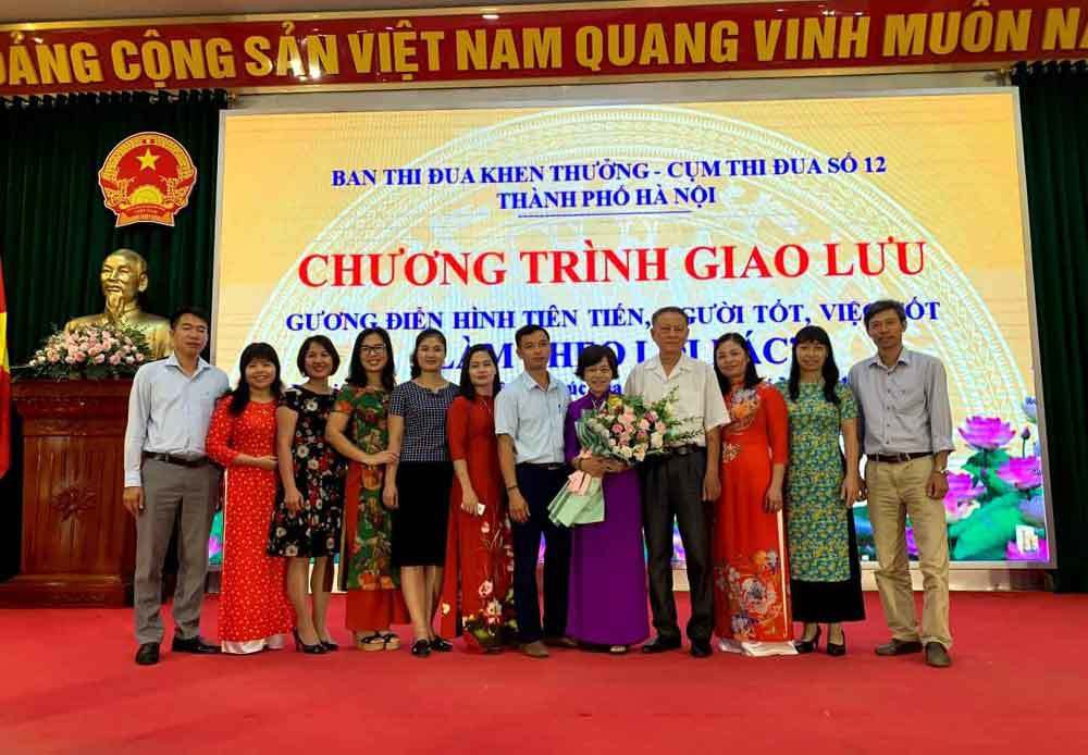 Người đàn ông Hà Nội hiến đất hàng trăm triệu xây đường - Ảnh 5. Người đàn ông Hà Nội hiến đất hàng trăm triệu xây đường - Ảnh 5.