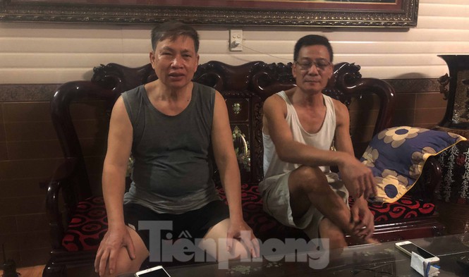 Người dân cạnh công ty có dầu thải đổ xuống sông Đà chìm trong khói ô nhiễm - Ảnh 3. Người dân cạnh công ty có dầu thải đổ xuống sông Đà chìm trong khói ô nhiễm - Ảnh 3.
