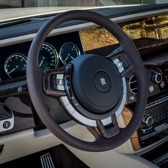 3 chiếc Rolls-Royce Phantom cao cấp nhất dành cho tỉ phú - Ảnh 6. 3 chiếc Rolls-Royce Phantom cao cấp nhất dành cho tỉ phú - Ảnh 6.