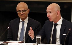 Microsoft nẫng tay trên hợp đồng 10 tỉ USD của Amazon