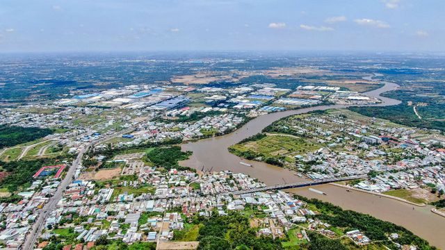 Quỹ đất TP HCM siết chặt, sóng đầu tư ngược về đô thị vệ tinh phía Nam Sài Gòn - Ảnh 1. Quỹ đất TP HCM siết chặt, sóng đầu tư ngược về đô thị vệ tinh phía Nam Sài Gòn - Ảnh 1.
