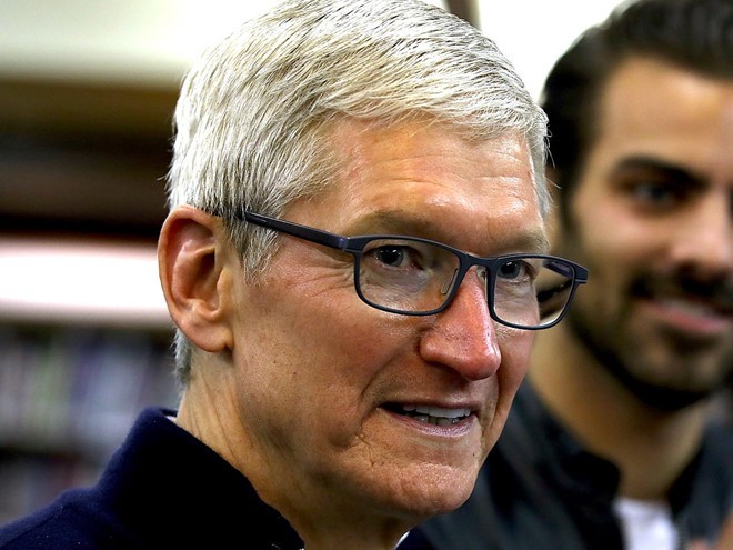 Tim Cook tiết lộ lí do công khai giới tính - Ảnh 1. Tim Cook tiết lộ lí do công khai giới tính - Ảnh 1.