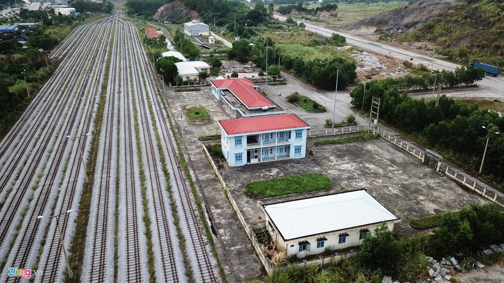 Ga đường sắt 5 năm không có bóng tàu - Ảnh 2. Ga đường sắt 5 năm không có bóng tàu - Ảnh 2.