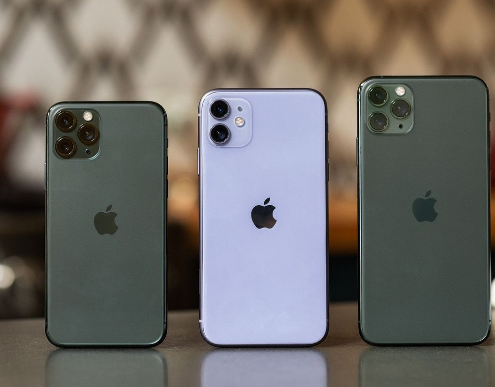 5-han-che-cua-iphone-11-khien-tong-thong-trump-phai-noi-doa-voi-apple-3